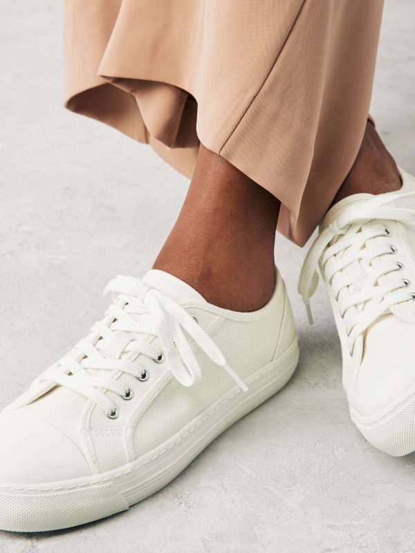 MUCHU8657 White Canvas Baseball Trainers - Image 2