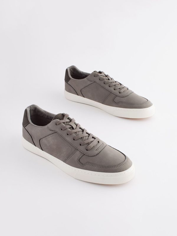 MUCHU8634 Grey Lace-Up Low Trainers