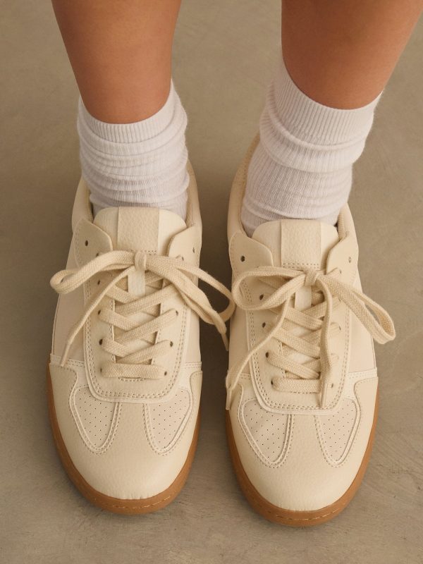 MUCHU8649 Natural Lace-Up Trainers - Image 3