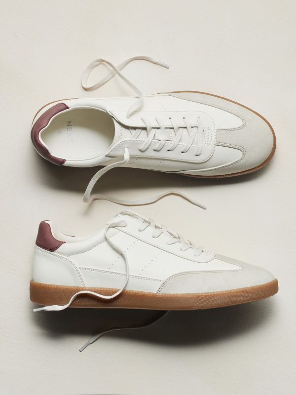 MUCHU8638 Cream T-Bar Low Trainers