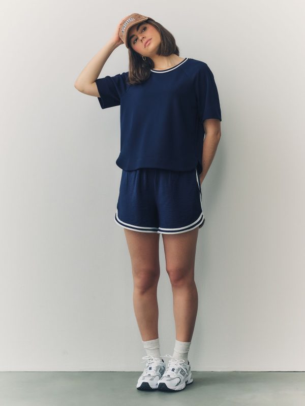MUCHU8670 Navy Contrast Neck Trim Crepe Boxy T-Shirt - Image 3